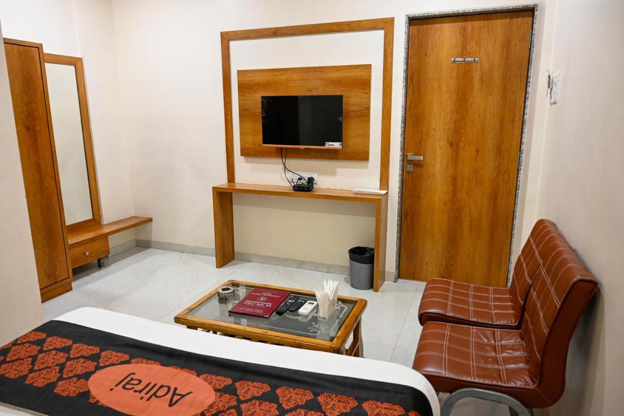 Adiraj Residency Hotel Nova Bombaim Exterior foto