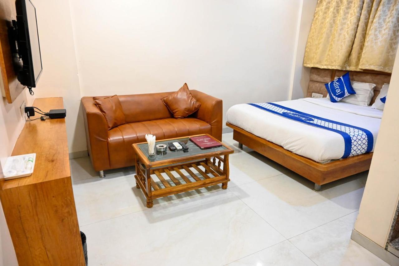 Adiraj Residency Hotel Nova Bombaim Exterior foto