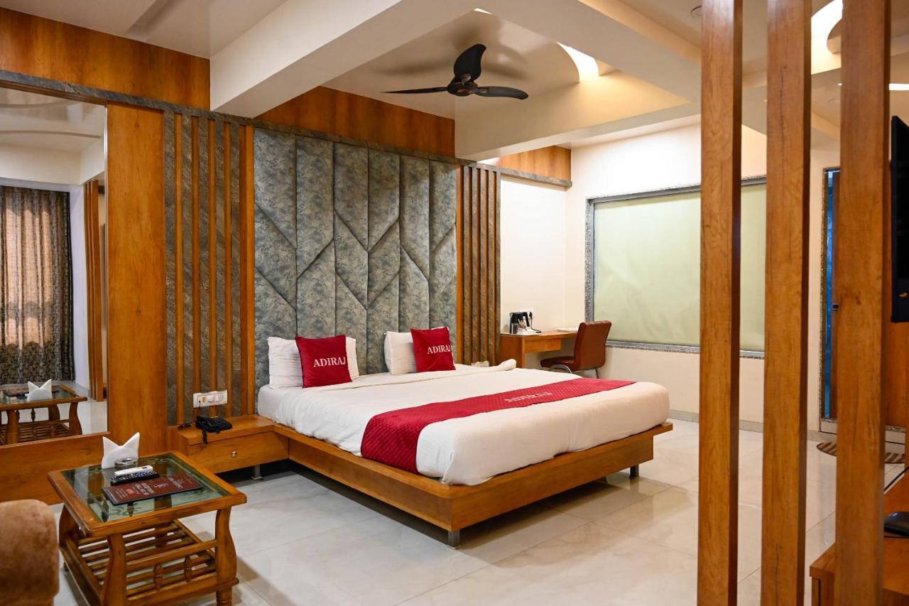 Adiraj Residency Hotel Nova Bombaim Exterior foto