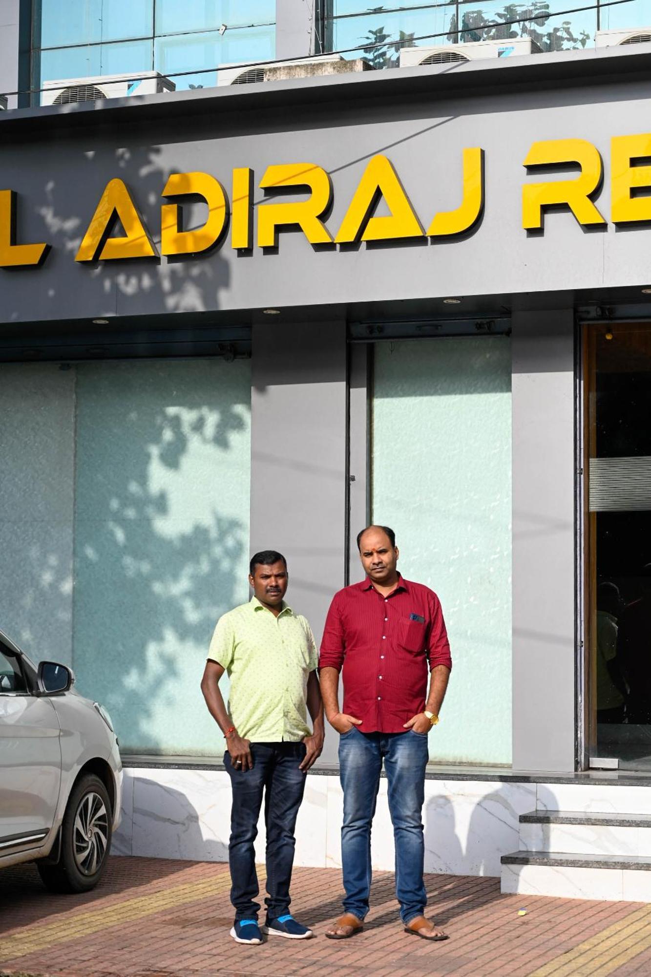 Adiraj Residency Hotel Nova Bombaim Exterior foto