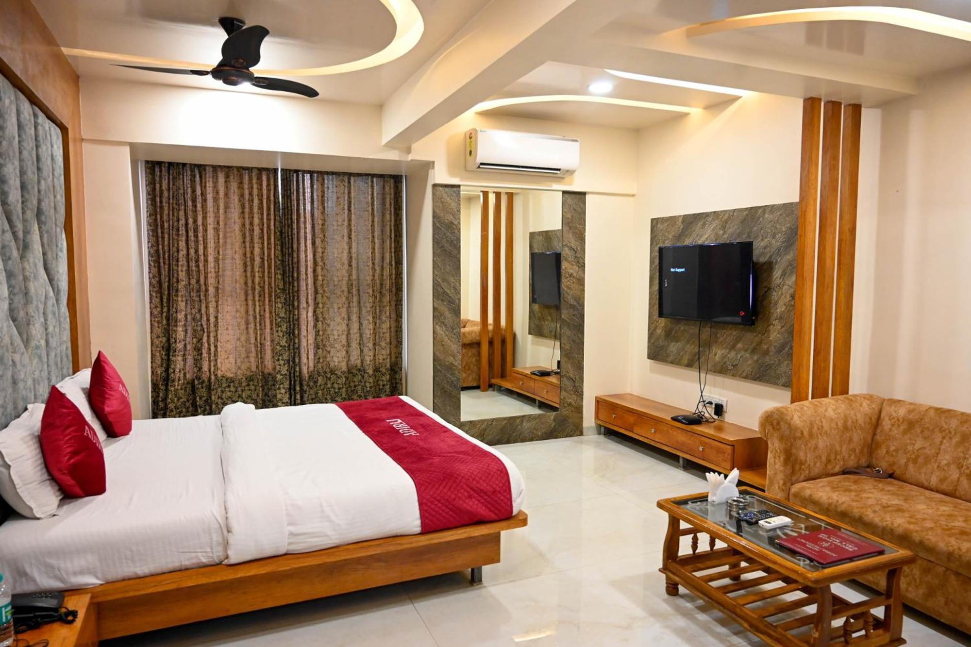 Adiraj Residency Hotel Nova Bombaim Exterior foto